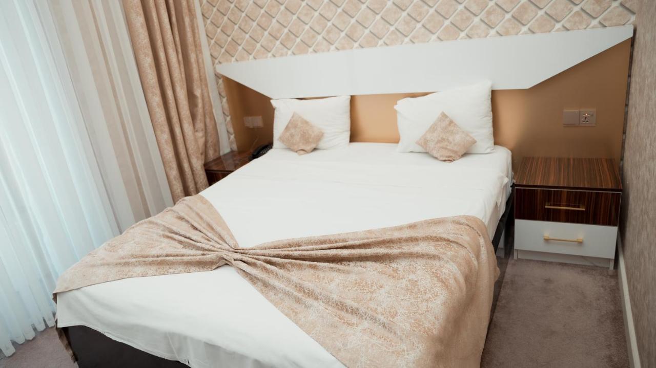 Dionis Hotel Баку Екстер'єр фото